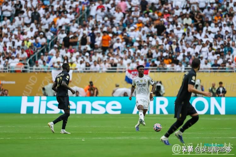 皇马13亿豪阵血拼:10人鏖战90分钟,2场4分登顶,33岁门神爆发 皇马13亿豪阵血拼:10人鏖战90分钟,2场4分登顶,33岁门神爆发